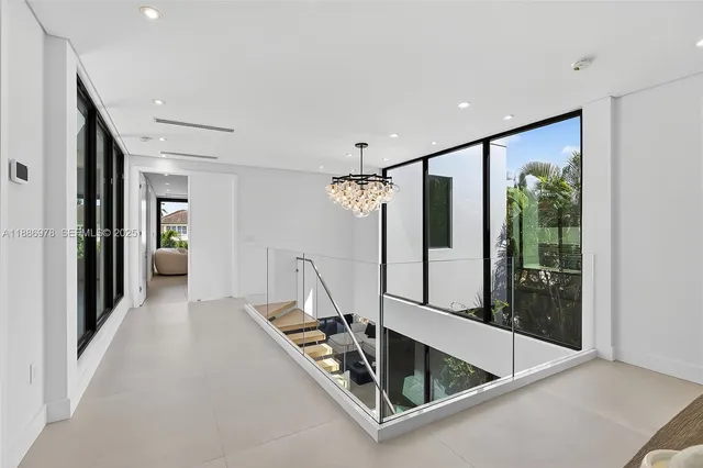 $7,200,000 | 620 Solar Isle Drive, Fort Lauderdale, FL 33301