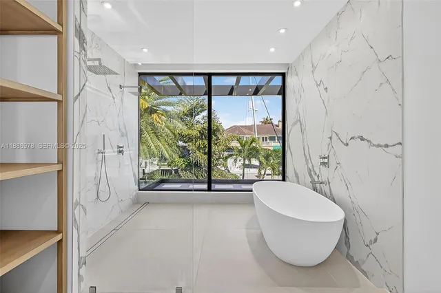 $7,200,000 | 620 Solar Isle Drive, Fort Lauderdale, FL 33301