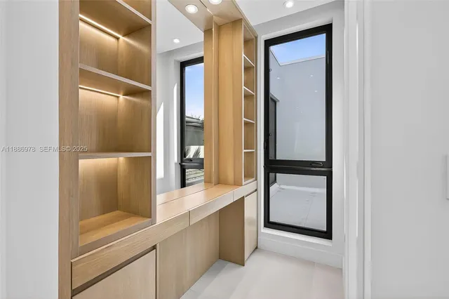 $7,200,000 | 620 Solar Isle Drive, Fort Lauderdale, FL 33301