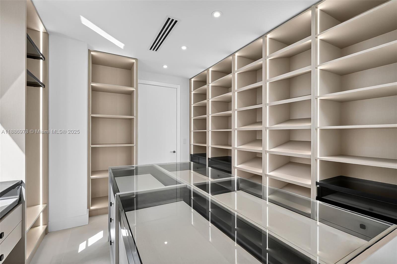 620 Solar Isle Drive Fort Lauderdale, FL 33301 - Photo 53 of 83