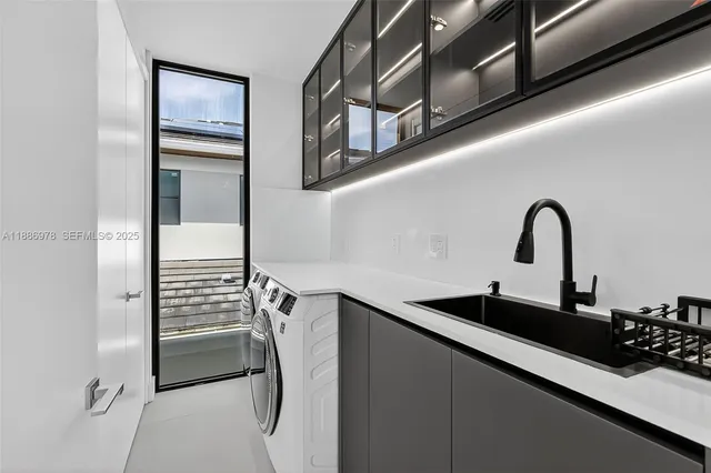 $7,200,000 | 620 Solar Isle Drive, Fort Lauderdale, FL 33301