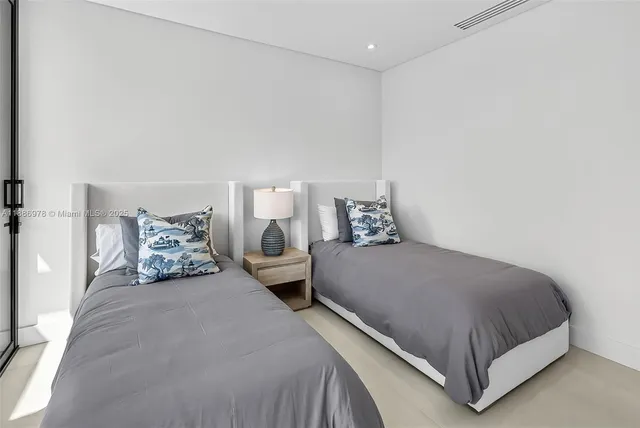 $7,200,000 | 620 Solar Isle Drive, Fort Lauderdale, FL 33301