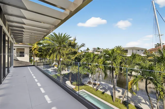 $7,200,000 | 620 Solar Isle Drive, Fort Lauderdale, FL 33301