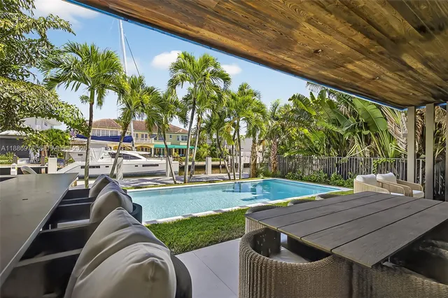 $7,200,000 | 620 Solar Isle Drive, Fort Lauderdale, FL 33301