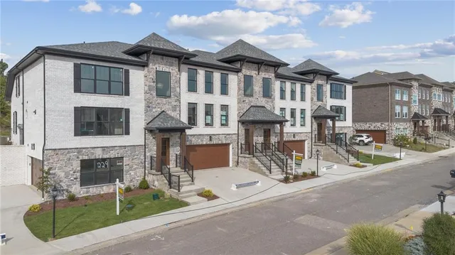 $699,900 | 233 Lucca Lane, Pittsburgh, PA 15241