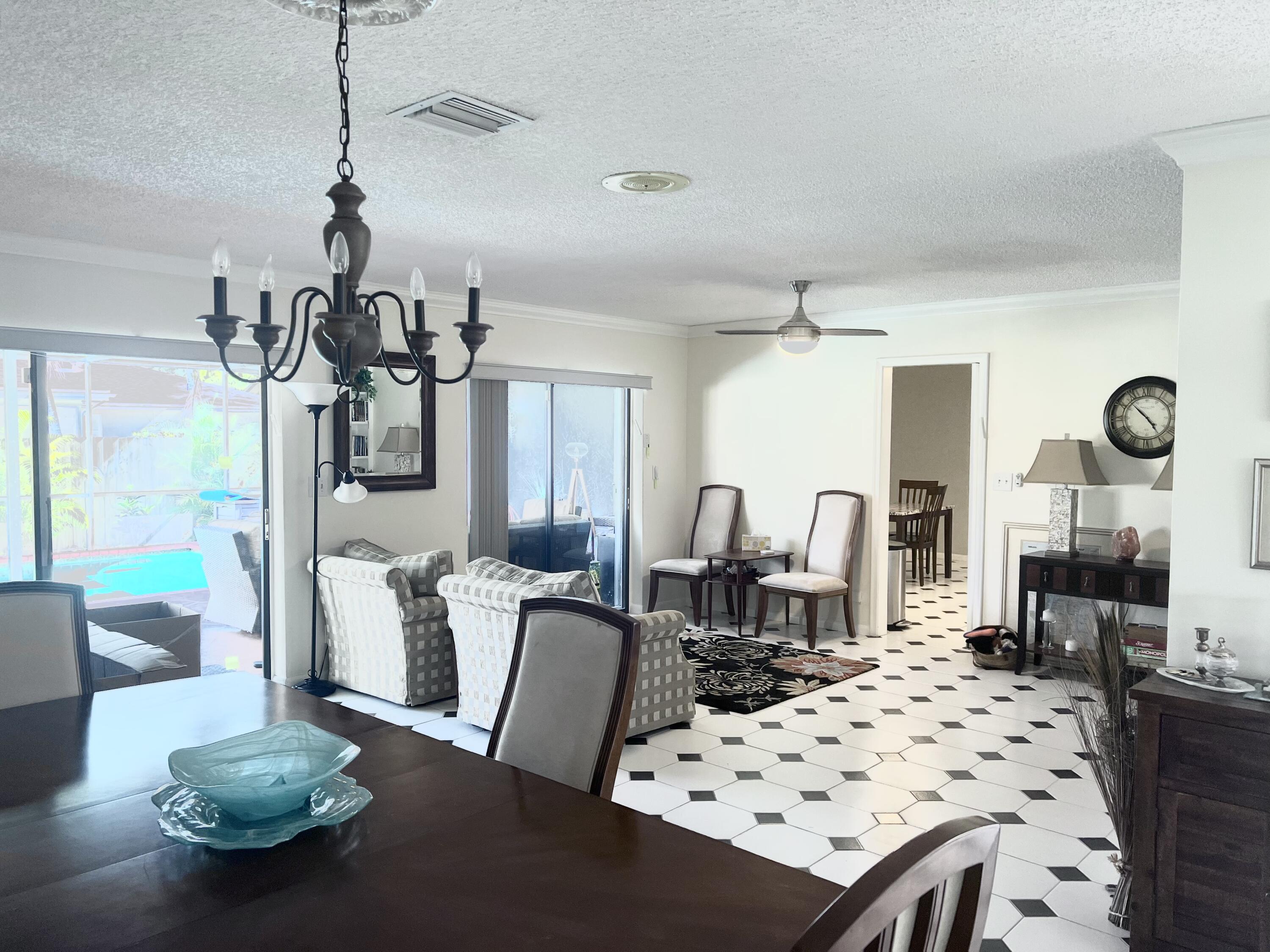 4864 Sugar Pine Drive Boca Raton, FL 33487 - Photo 8 of 22 04F86096-73CD-43E2-AE33-1C078E672925