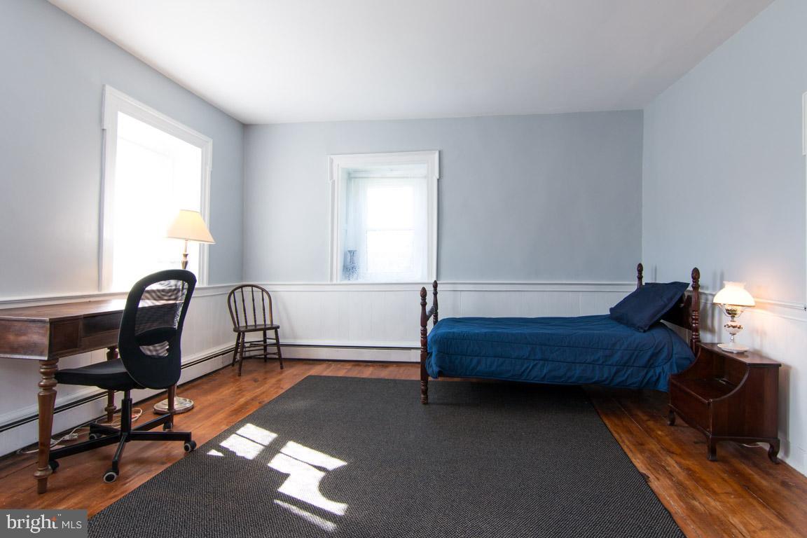 3333 Flickinger Road Westminster, MD 21158 - Photo 20 of 51 2nd Bedroom Room, pass thru to 3rd Bedroom