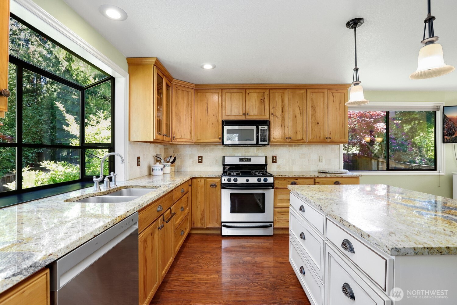 19710 28th Drive Southeast Bothell, WA 98012 - Photo 11 of 39