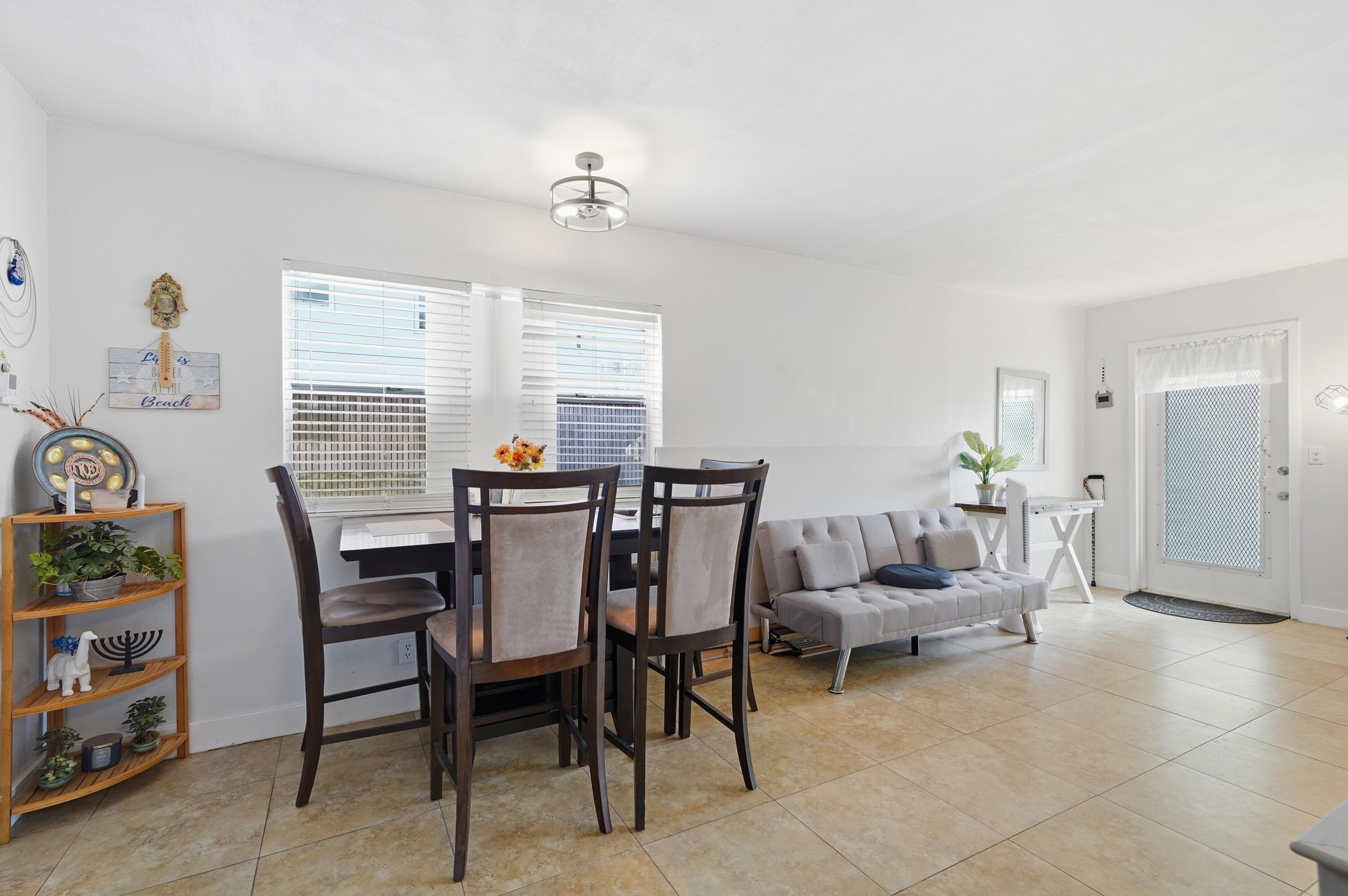 251 Monaco Way Delray Beach, FL 33446 - Photo 12 of 22 12_dsc03001