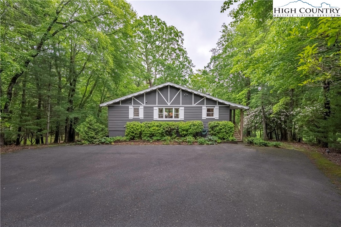 1207 Ridge Road Glade Valley, NC 28627 - Photo 37 of 45 Gallery Image 37