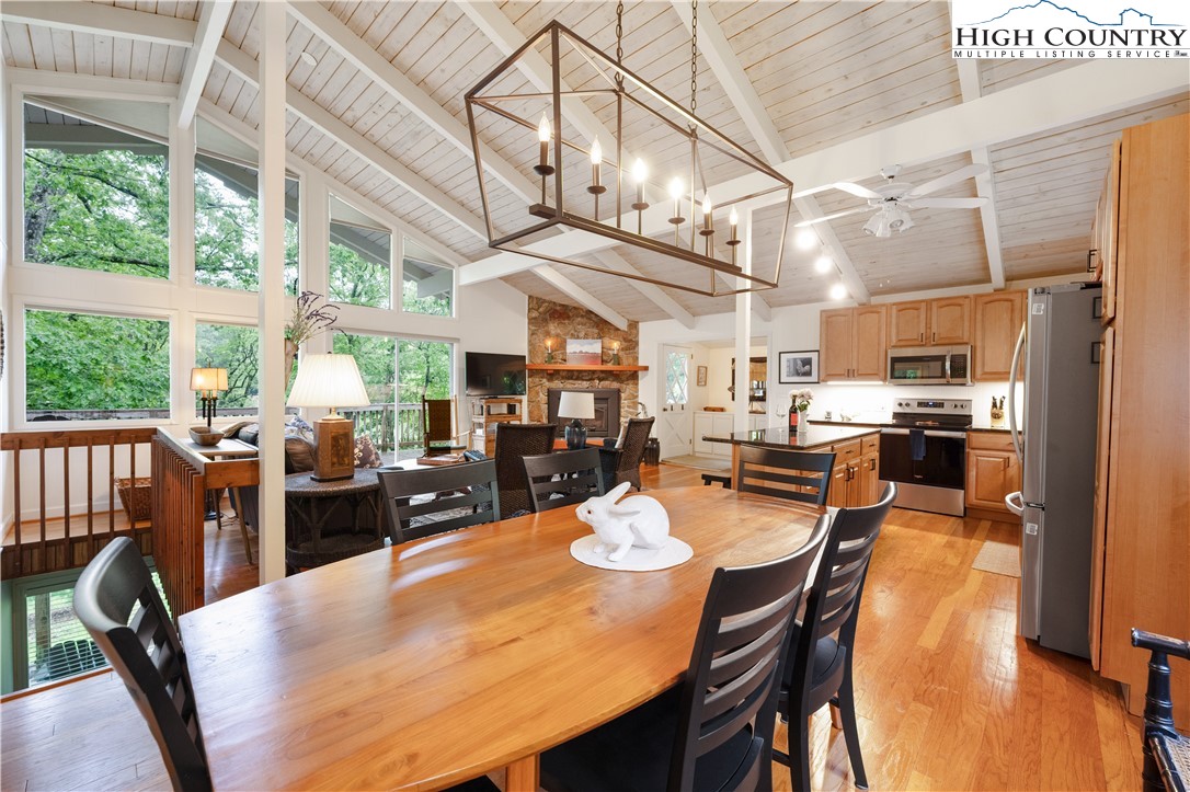 1207 Ridge Road Glade Valley, NC 28627 - Photo 9 of 45 Gallery Image 9