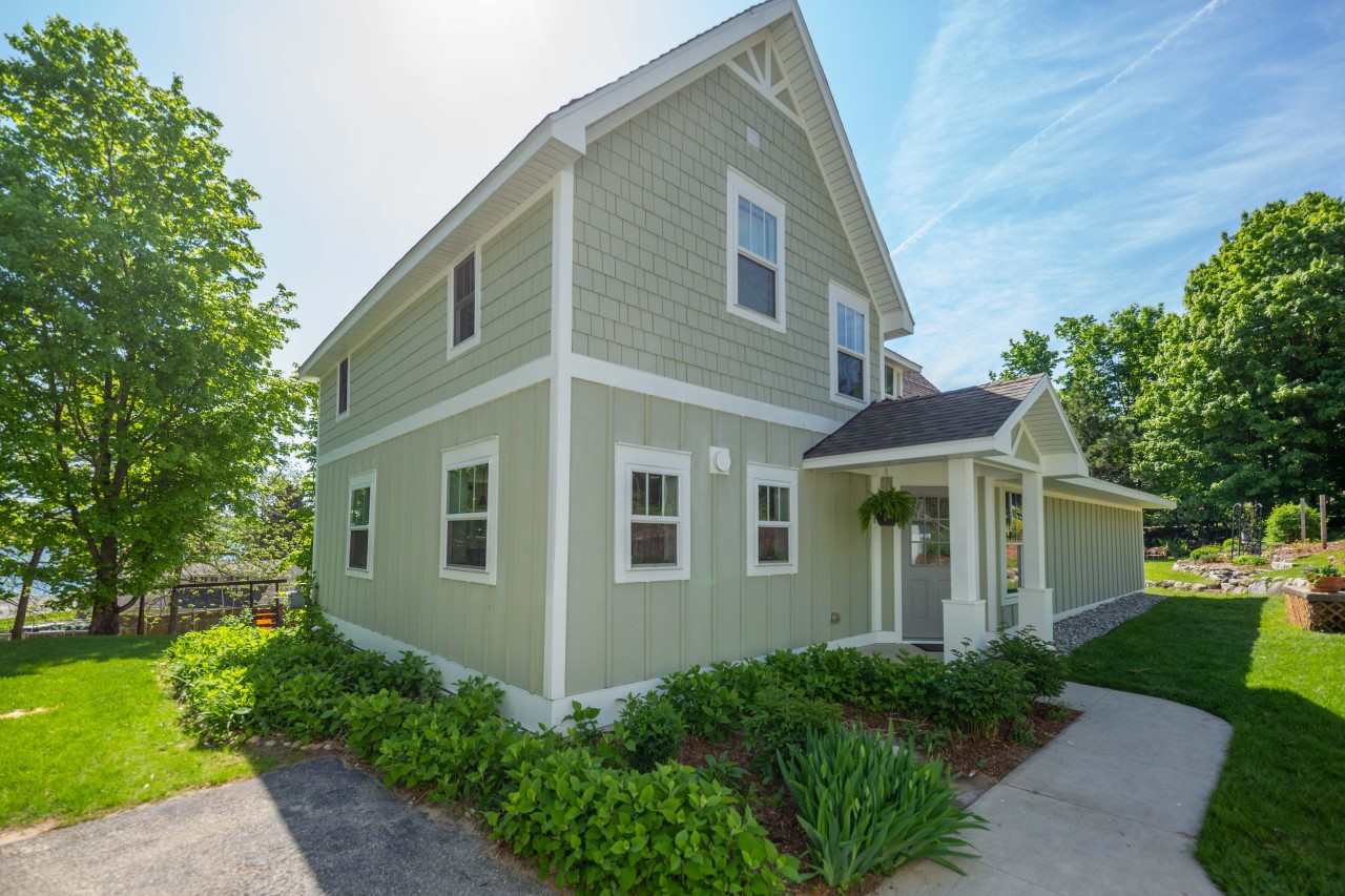 9865 Skiver Road Traverse City, MI 49685 - Photo 2 of 40 1875418-1.JPG