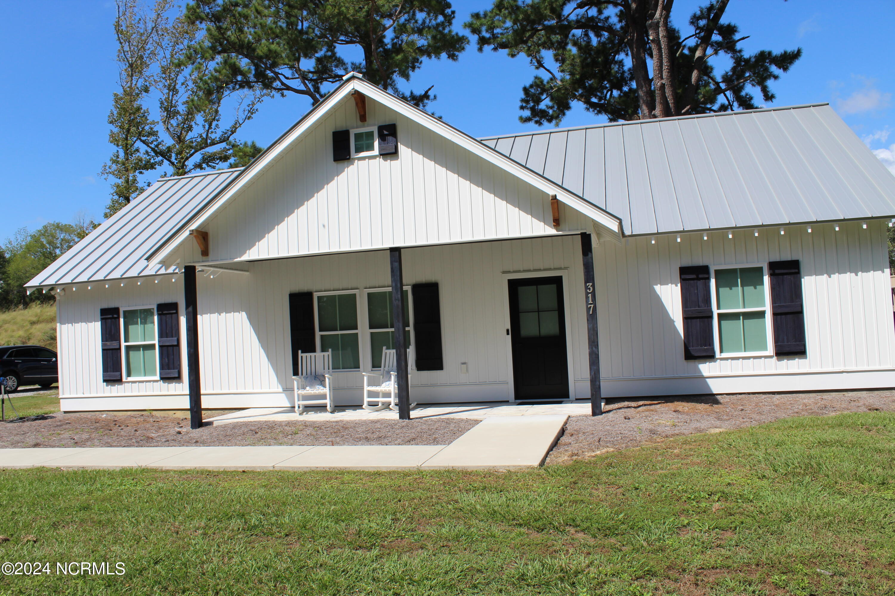 317 Stone Chimney Road Southwest, Unit 1 Supply, NC 28462 - Photo 2 of 17 IMG_1518