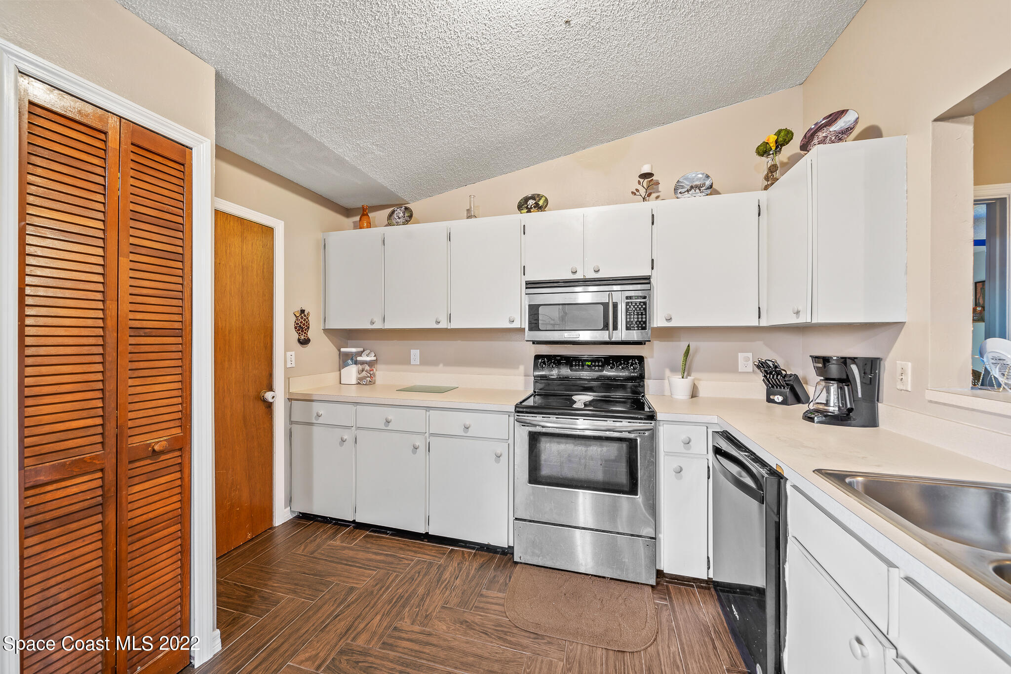 448 Stendal Road Northwest Palm Bay, FL 32907 - Photo 14 of 28 15-untitled-6