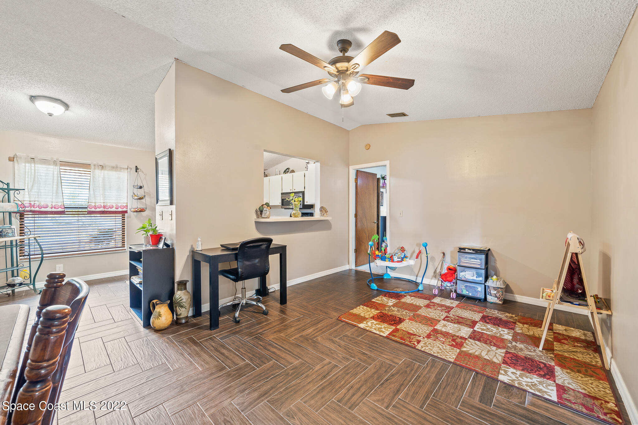 448 Stendal Road Northwest Palm Bay, FL 32907 - Photo 4 of 28 05-untitled-18