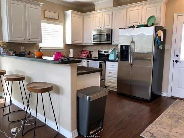 $4,000 | 1707 Boardwalk Court, College Station, TX 77840