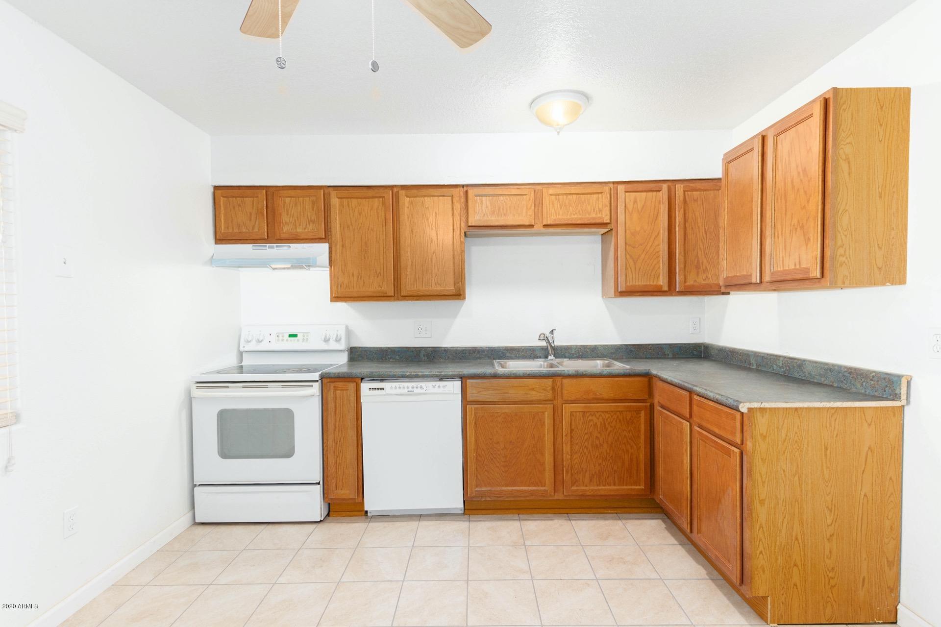 5144 West Granada Road Phoenix, AZ 85035 - Photo 11 of 28 Granada 11