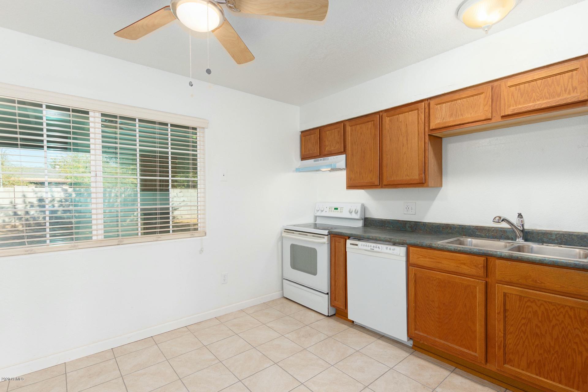 5144 West Granada Road Phoenix, AZ 85035 - Photo 8 of 28 Granada 8