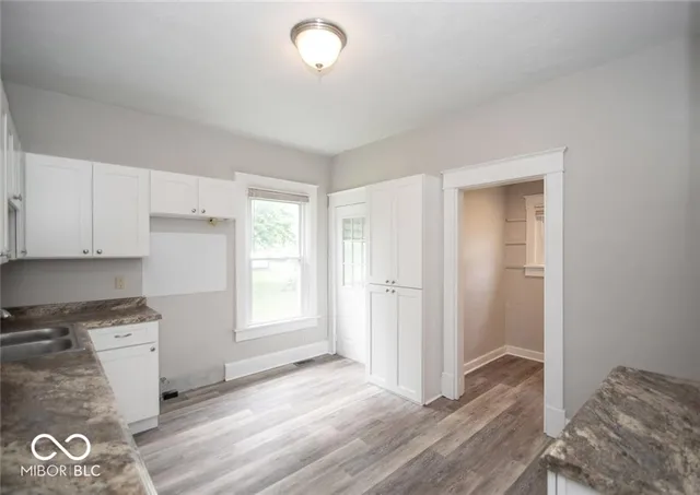 $1,099 | 1543 East Ohio Street, Indianapolis, IN 46201