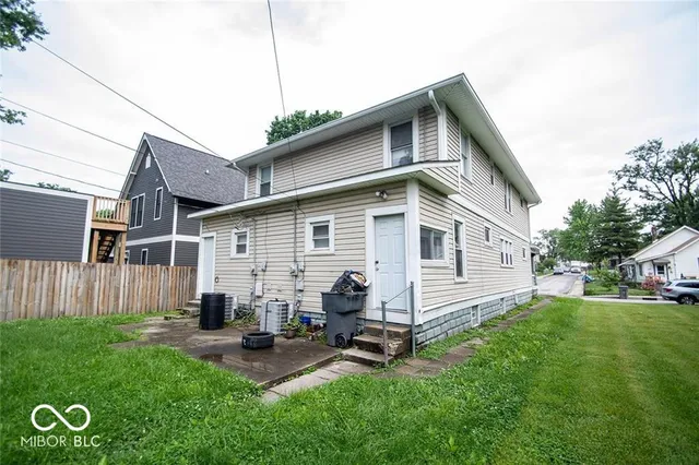 $1,099 | 1543 East Ohio Street, Indianapolis, IN 46201