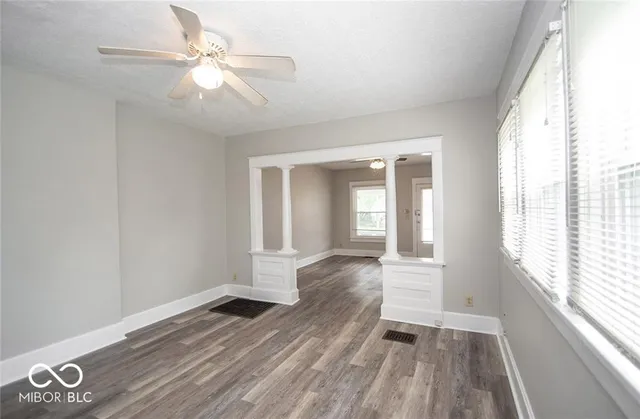 $1,099 | 1543 East Ohio Street, Indianapolis, IN 46201