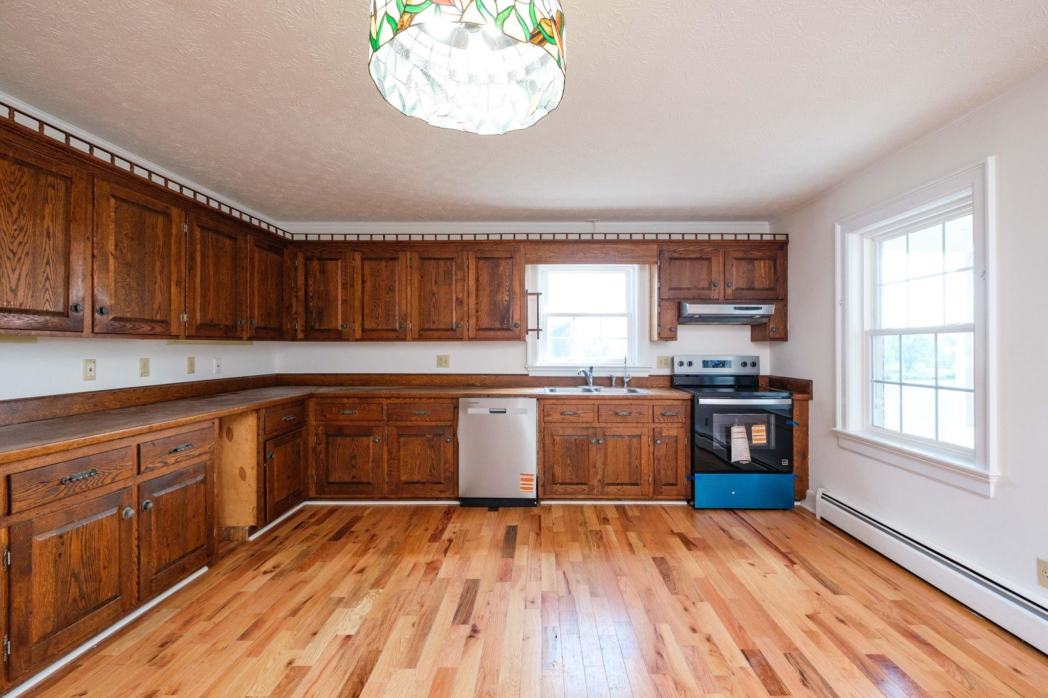 1370 Middlebrook Road Staunton, VA 24401 - Photo 15 of 58