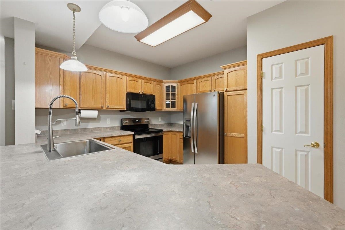3001 Stratton Way, Unit 105 Madison, WI 53719 - Photo 9 of 32