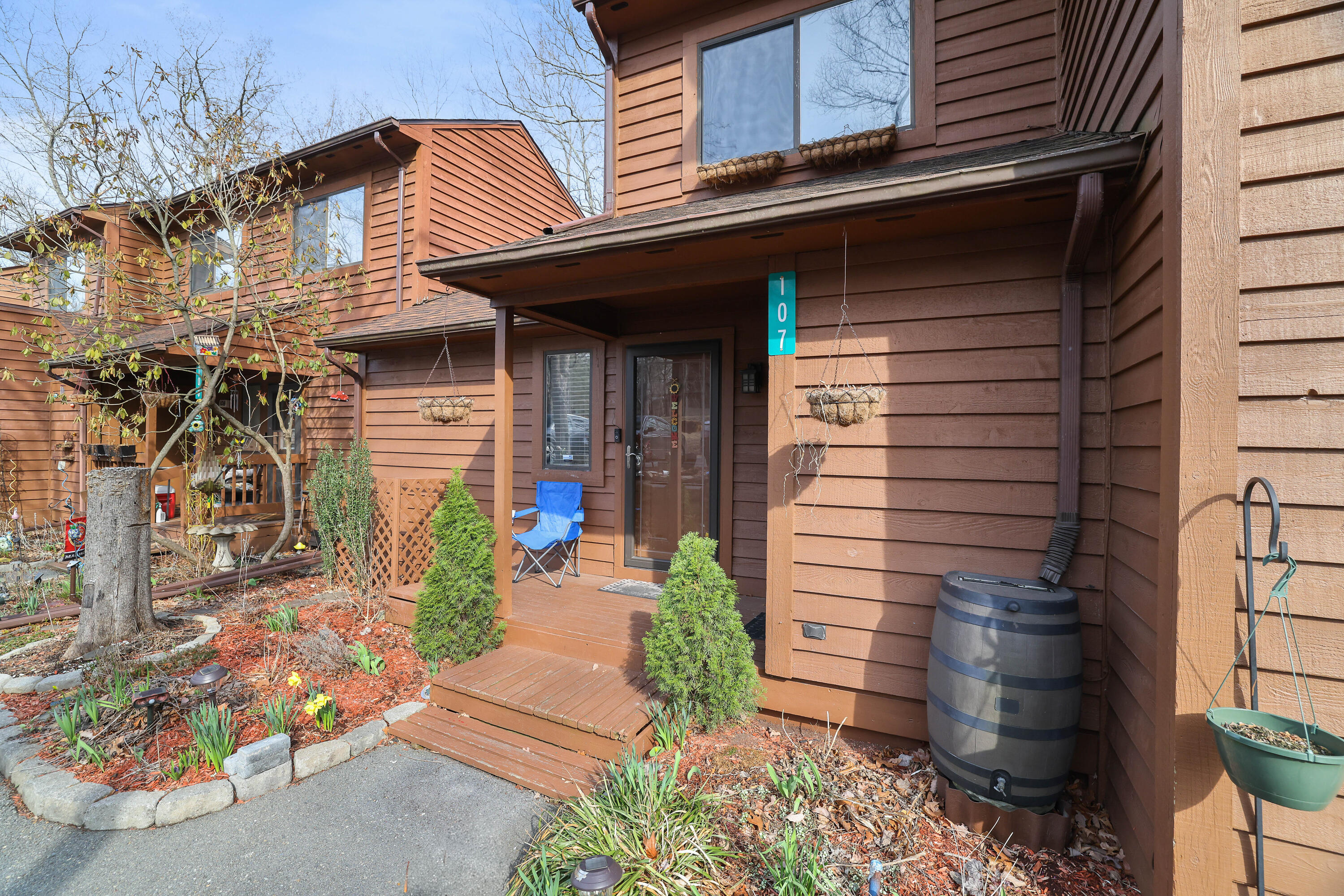 107 Woods Lane Bushkill, PA 18324 - Photo 33 of 34 Front v2