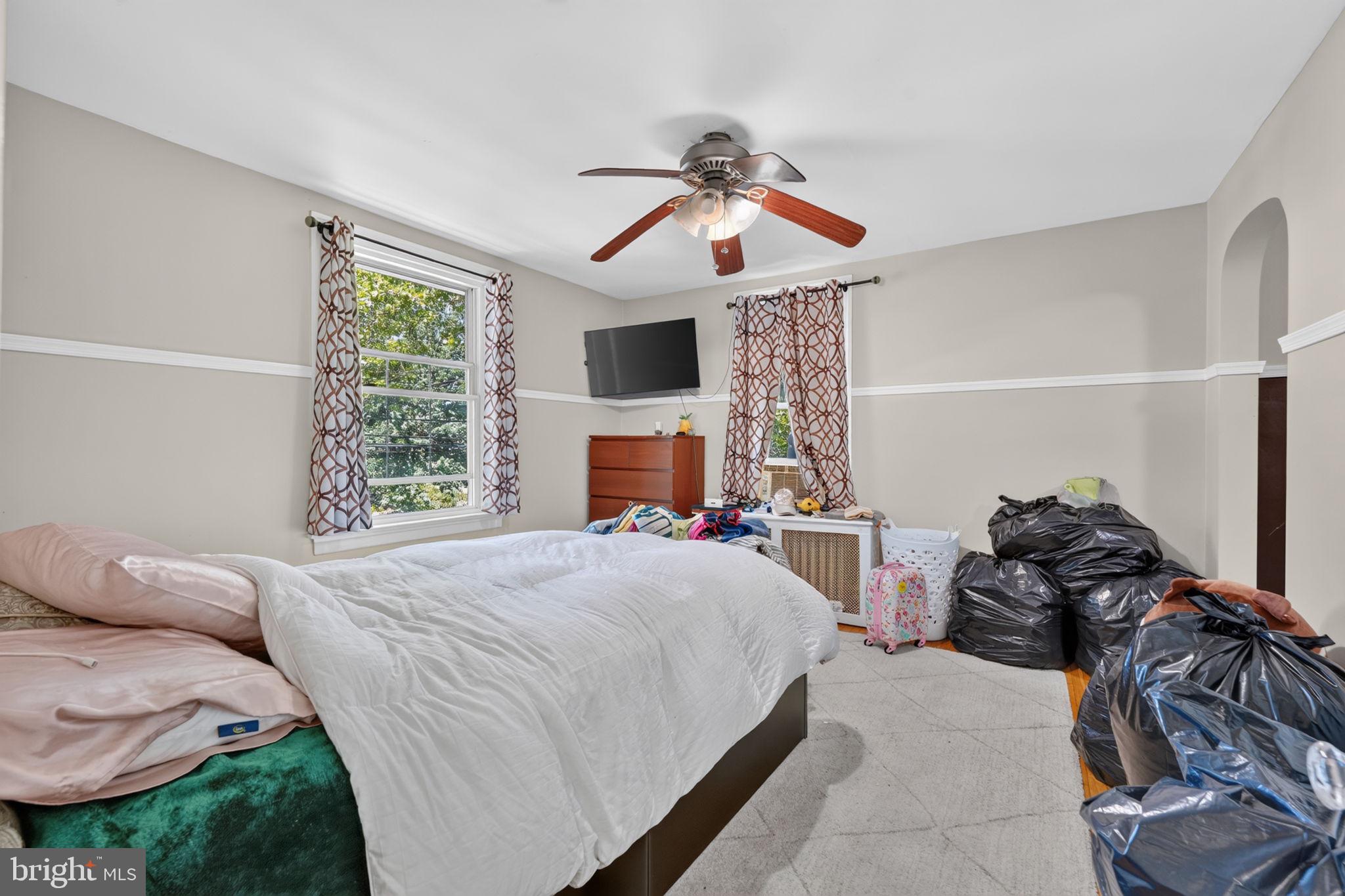 51 Windsor Avenue Upper Darby, PA 19082 - Photo 26 of 37