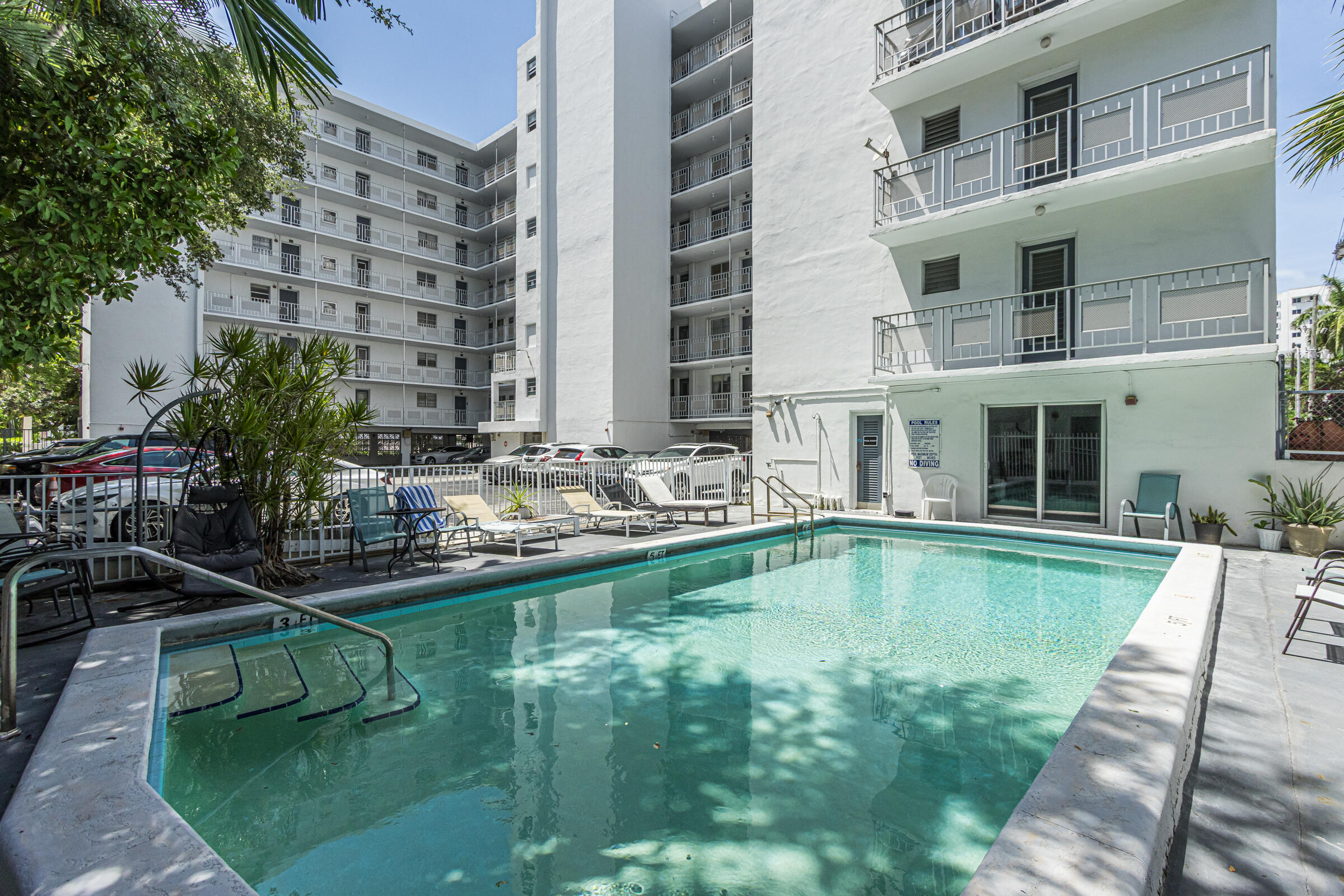 1340 Lincoln Road, Unit 308 Miami Beach, FL 33139 - Photo 2 of 22 Pool