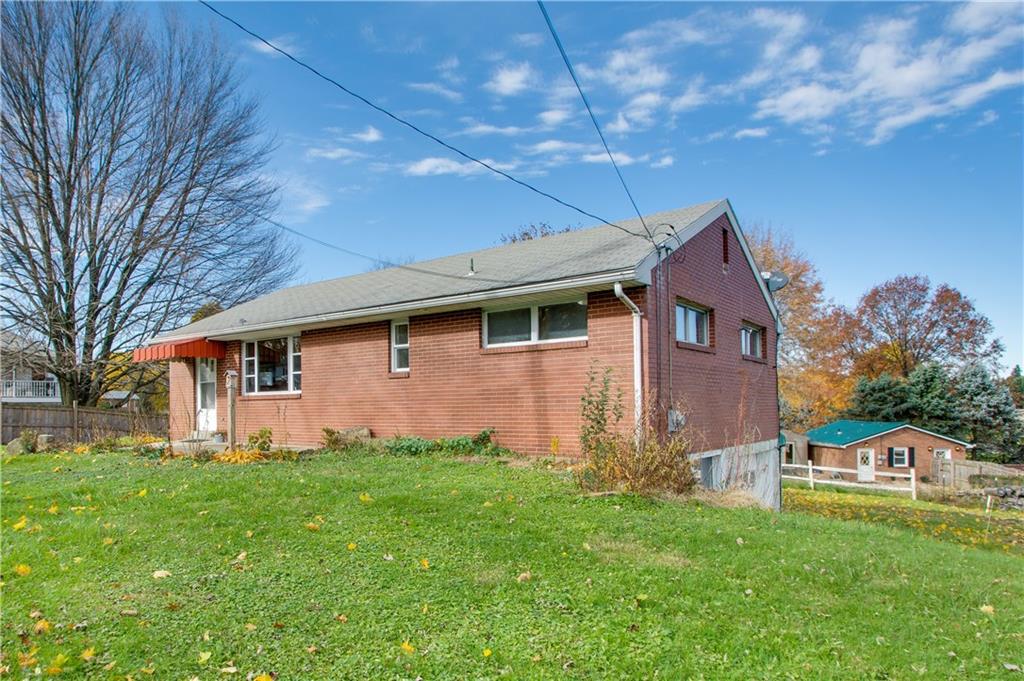 102 Grohman Road Butler, PA 16002 - Photo 2 of 21