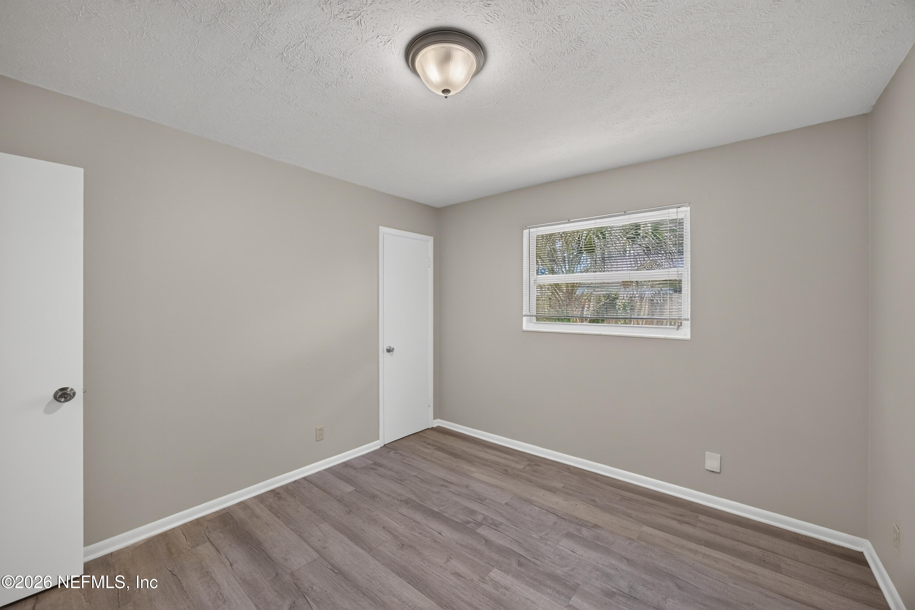 5527 Beney Road Jacksonville, FL 32207 - Photo 21 of 27 21-Bedroom 3 - 2