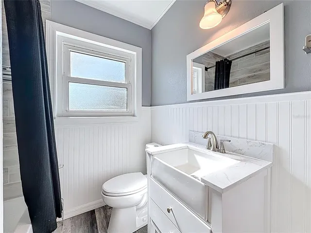 a bathroom with a bathtub