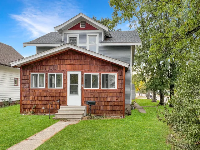 $219,900 | 351 20th Avenue North, St. Cloud, MN 56303