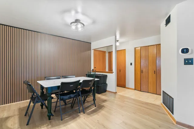 $245,000 | 11015 Theresa Circle, Unit 3C, Palos Hills, IL 60465