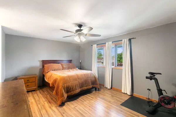 $240,000 | 11015 Theresa Circle, Unit 3C, Palos Hills, IL 60465