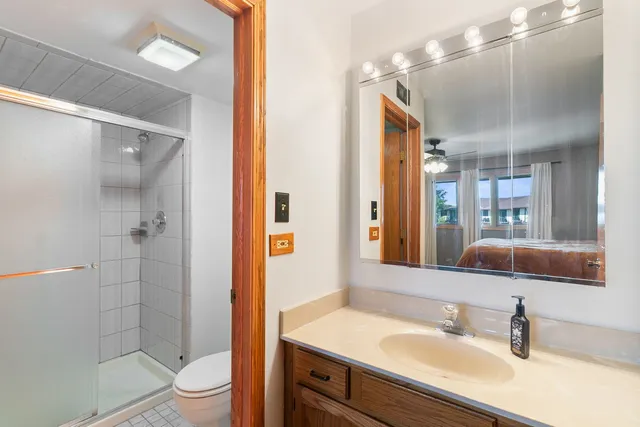 $245,000 | 11015 Theresa Circle, Unit 3C, Palos Hills, IL 60465