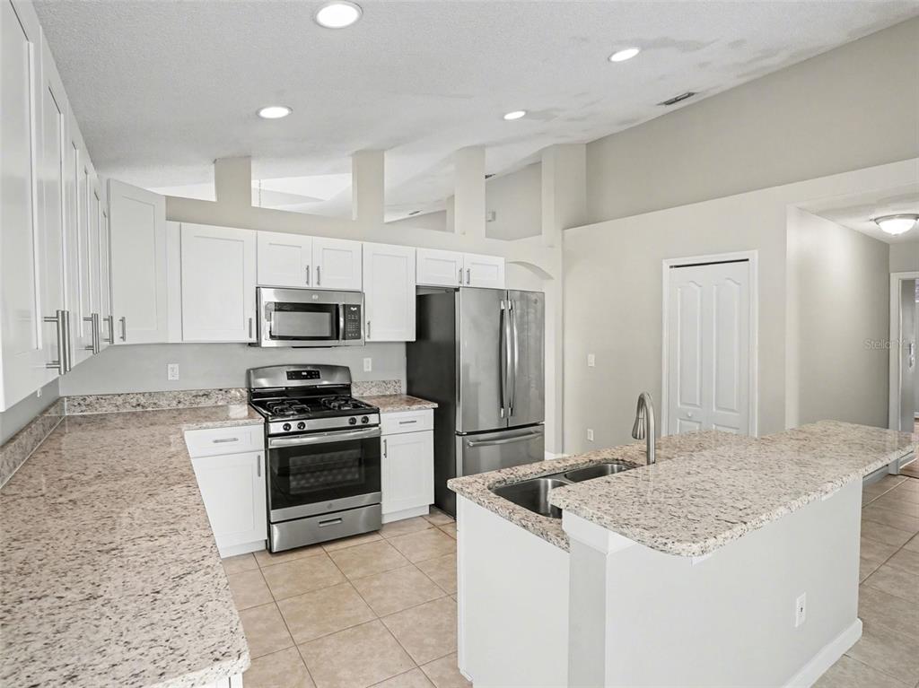 2830 Wilshire Road Clermont, FL 34714 - Photo 12 of 28