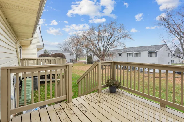 $174,900 | 2355 Dorland Place, Maplewood, MN 55119