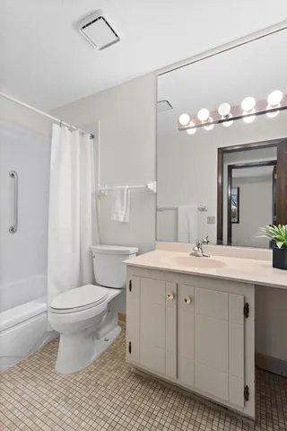 $174,900 | 2355 Dorland Place, Maplewood, MN 55119