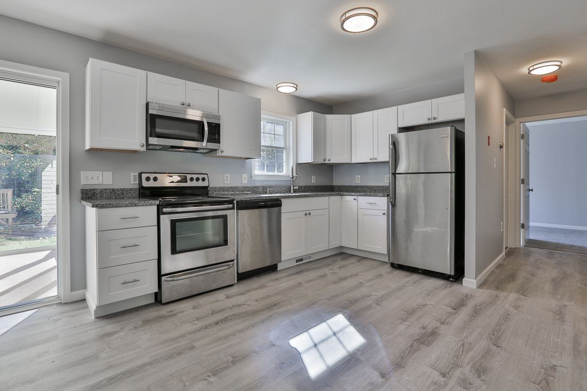 175 Haverhill Road Windham, NH 03087 - Photo 10 of 20