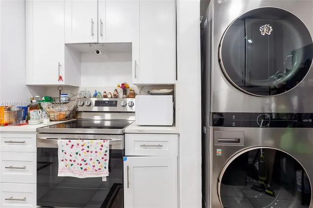 $475,000 | 5708 Southwest 39th Street, West Park, FL 33023