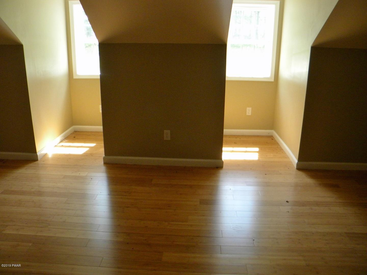292 Deer Run Road Hawley, PA 18428 - Photo 32 of 51
