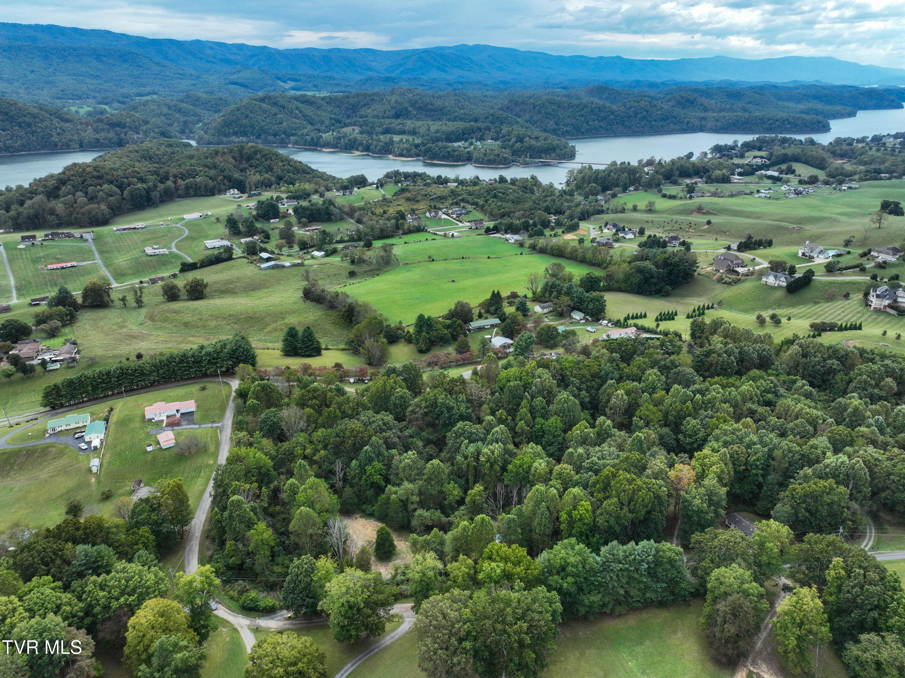 22290 Sugarbush Lane Abingdon, VA 24211 - Photo 24 of 25 22290 Sugarbush Ln Drone ELISE-30