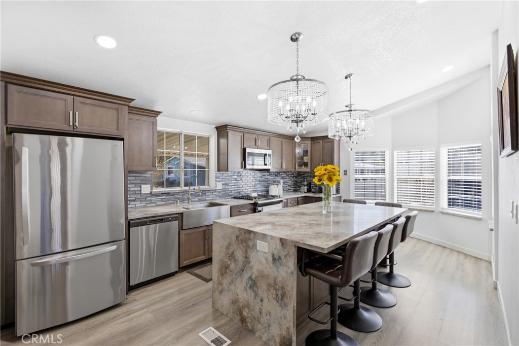 4901 Green River Road, Unit 288 Corona, CA 92878 - Photo 8 of 24