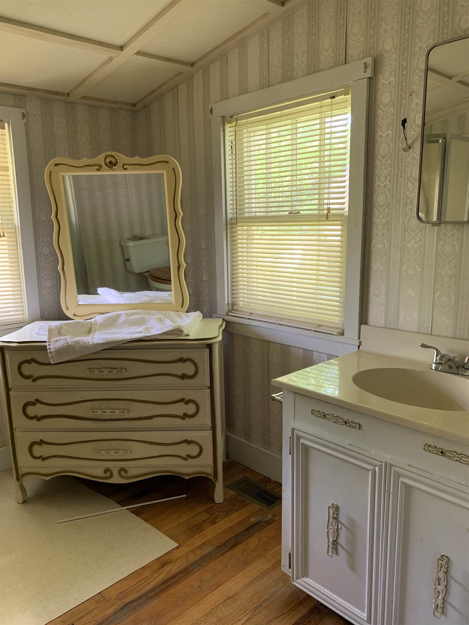 306 South River Road North Manchester, IN 46962 - Photo 16 of 18 Gallery Image 16