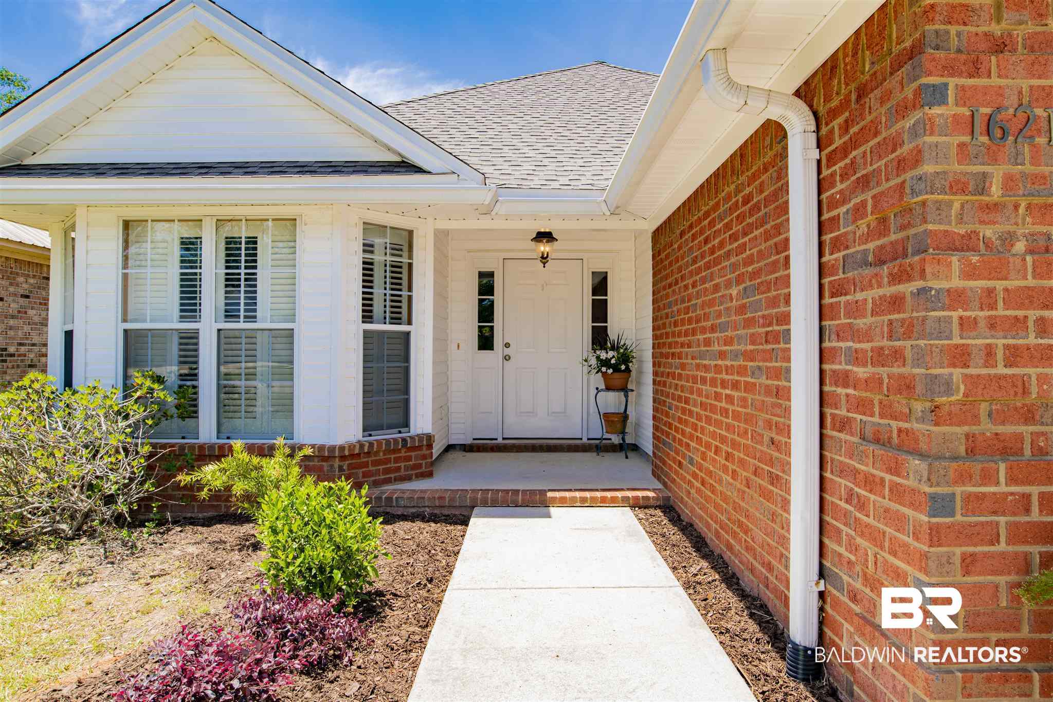 1621 Woodbridge Circle East Foley, AL 36535 - Photo 3 of 27
