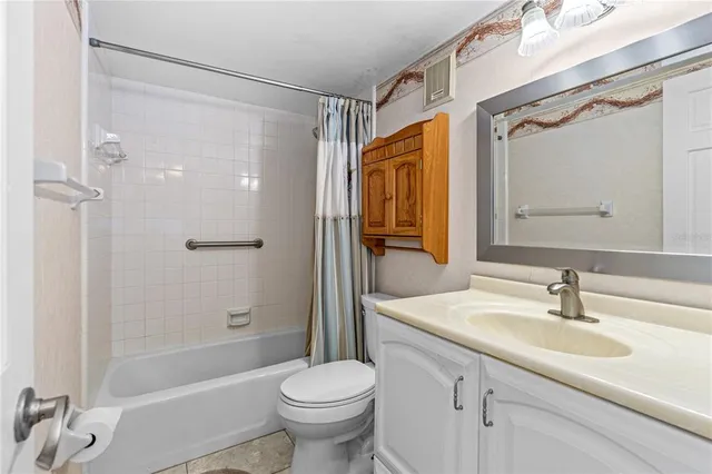 $394,900 | 2222 Ocean Shore Boulevard, Unit 201B, Ormond Beach, FL 32176