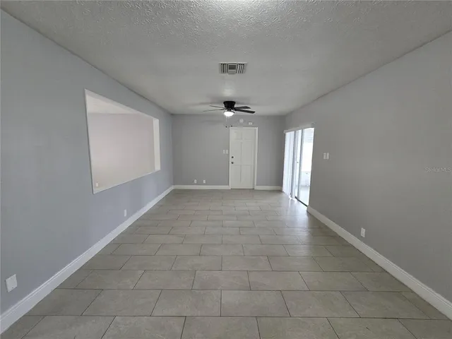 $2,150 | 2216 Tanglewood Way, Brandon, FL 33511