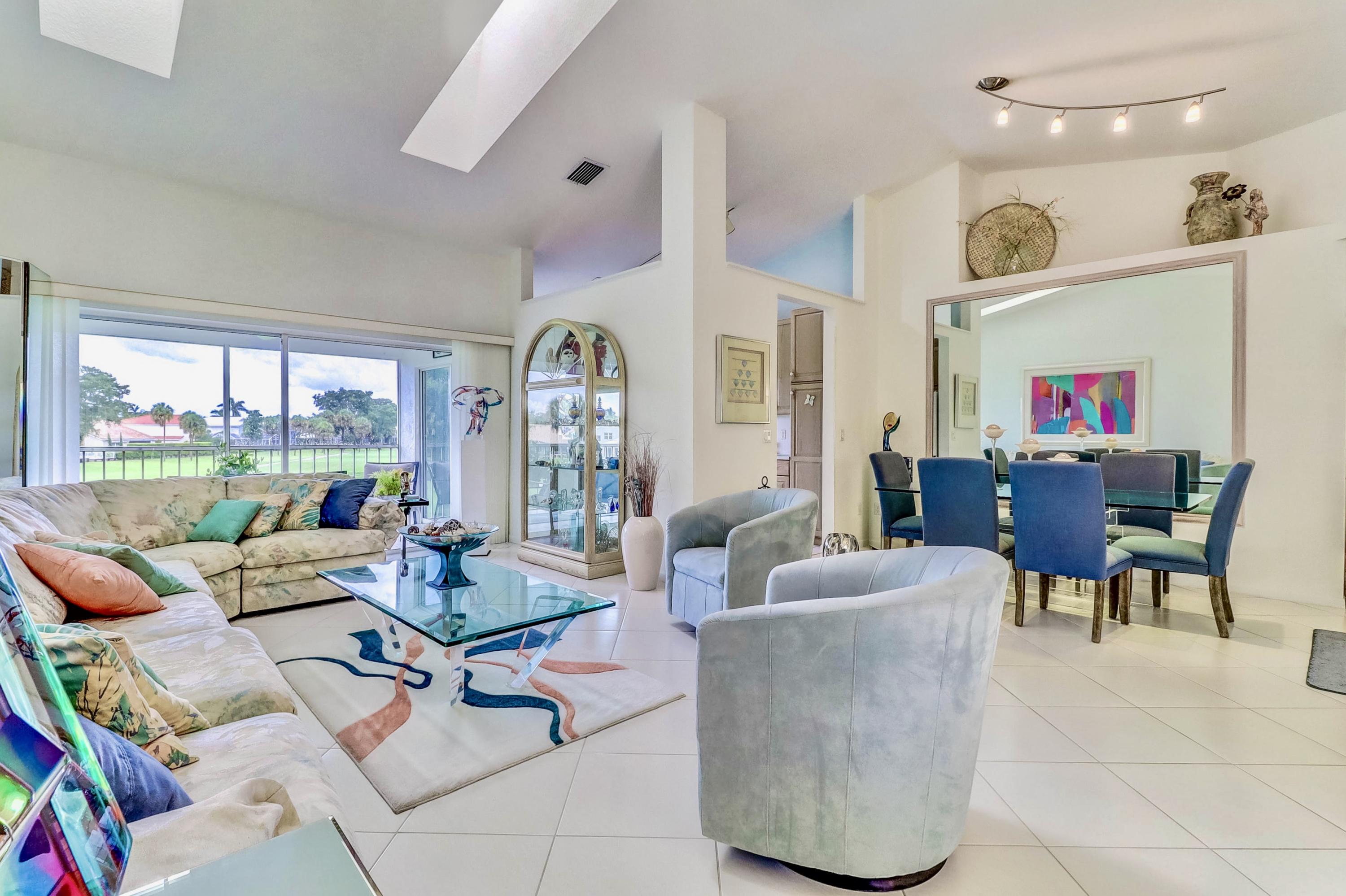 17317 Boca Club Boulevard, Unit 6 Boca Raton, FL 33487 - Photo 5 of 22 Living and Dining